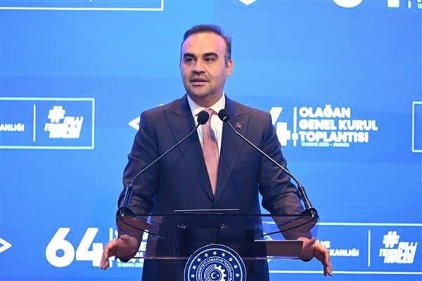 Başlıklar1 Bakan Kacır, sosyal medya hesabı üzerinden yaptığı paylaşımda, “Gençlerimiz