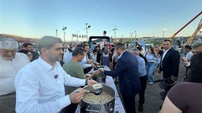 Aşure ikramı, AK Parti Karabük İl Başkanlığı organizasyonuyla lunapark alanında