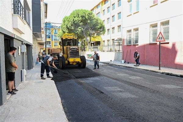 Karacabey Belediyesi, ilçe genelinde uzun süredir planlanan asfaltlama çalışmalarına start
