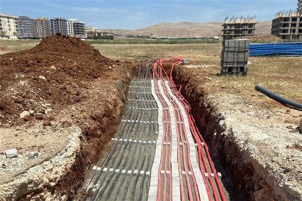 Kesintisiz, kayıpsız ve kaliteli enerji arzını sağlama hedefiyle yatırımlarını sürdüren