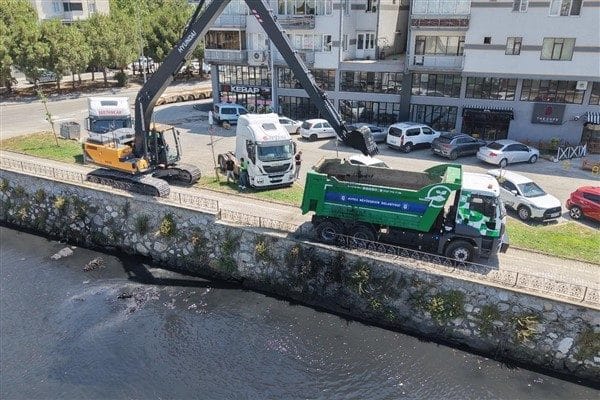 Gemlik Belediye Başkanı Şükrü Deviren, BUSKİ Genel Müdür Yardımcısı Alper