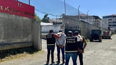 Kars Valiliği’nden yapılan açıklamaya göre, yürütülen çalışmalar sonucunda 2,35 gram