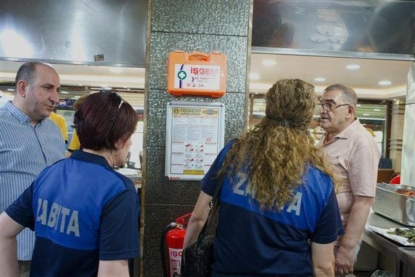Kayapınar Belediyesi, yangın vakaların artmasıyla birlikte yangın merdiveni denetimleri devam