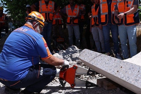 Büyükşehir Belediyesi Sivil Savunma Uzmanlığı ve Kayseri İl Afet ve