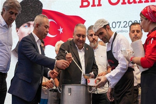 Keçiören Belediye Başkanı Dr. Mesut Özarslan’ın ev sahipliğinde gerçekleşen programa