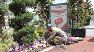Titizlikle sürdürülen peyzaj uygulamalarıyla park, bahçe ve sosyal donatı alanları