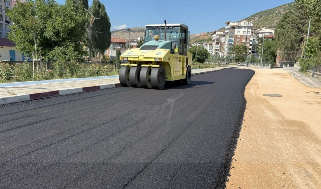 Tokat Belediyesi Fen İşleri Müdürlüğü tarafından Kemer Mahallesi’ni Sivas Caddesi’ne