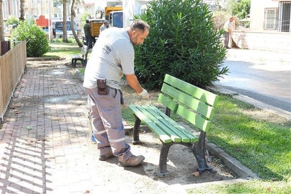 Barış Mahallesi'nde bulunan Şehit Jandarma Çavuş Şükrü Onay Parkı, baştan