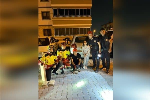  Ardıçlı TOKİ 1. Etap mevkiinde kanalizasyon hattındaki köpek seslerini duyan