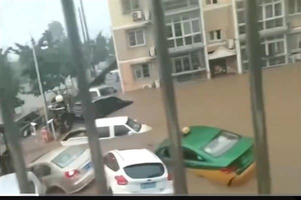 Son günlerde Çin'in kuzeyini vuran şiddetli sağanak yağışlar, sel ve