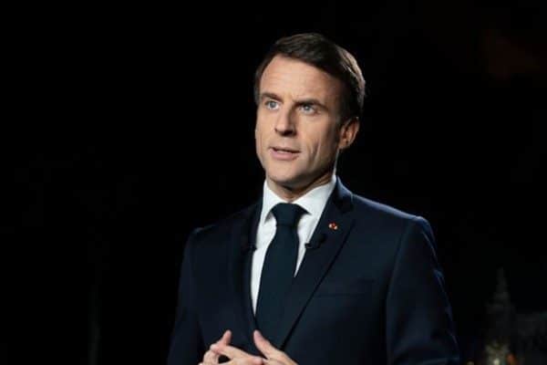 Fransa Cumhurbaşkanı Macron, Katar ve Emiri'nin arabuluculuğu sayesinde DRC ile
