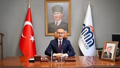 Malatya Valisi Seddar Yavuz, Aşure Günü'nün, tarih boyunca sabrın, dayanışmanın