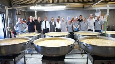 100. Yıl Cumhuriyet Millet Bahçesi’nde gerçekleştirilen programa, Mamak Belediye Başkanı