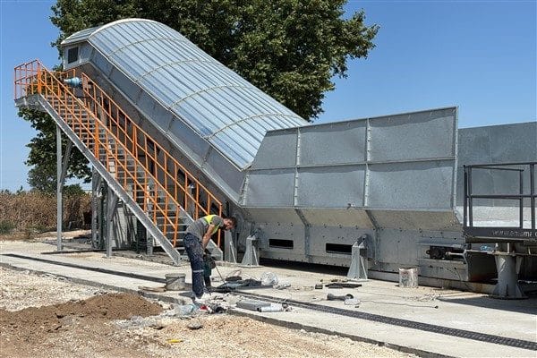 Günlük yaklaşık 30 ton evsel atığın toplandığı Manyas’ta, yeni aktarma