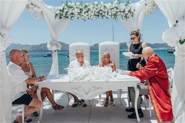 Marmaris Belediyesi Evlendirme Dairesi, 2025 yılının ilk yarısında 320 çiftin
