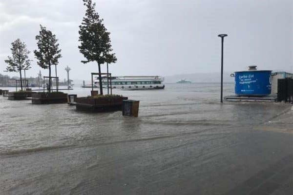 MGM'den yapılan açıklamaya göre yağışların, Orta ve Doğu Karadeniz kıyıları