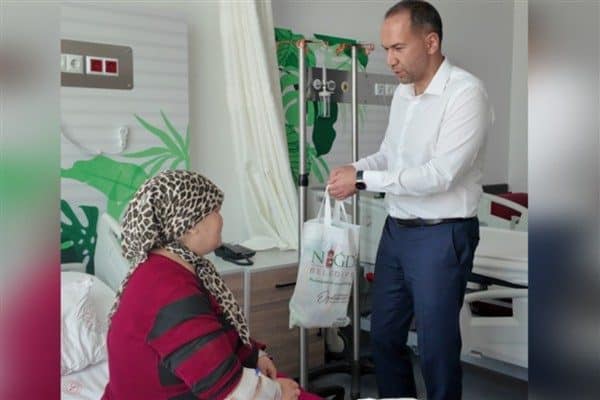 Niğde Belediye Başkanı Emrah Özdemir, hastanede geçirilen sürecin hem hastalar