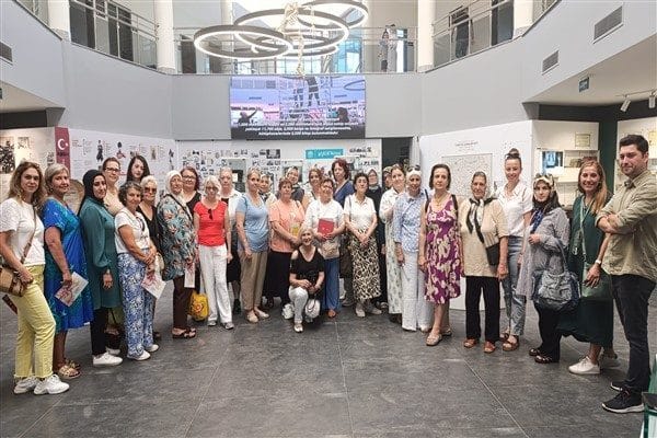 Nilüfer Belediyesi, kadınların sosyalleşmelerini, ürettikleri ürünleri sunmalarını ve istihdamlarının artması