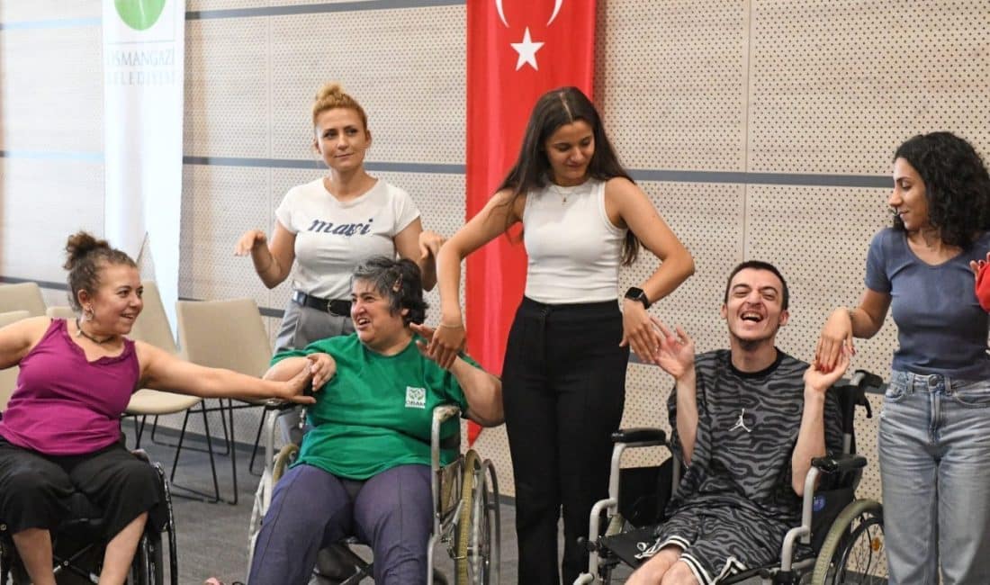 OBAM’da düzenlenen etkinlikte özel bireyler, ritim, dans ve resim çalışmalarıyla