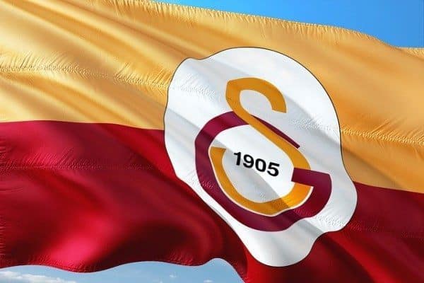 KAP'a gönderilen açıklama şöyle: ''Profesyonel futbolcu Victor James Osimhen'in transferi