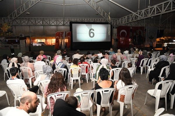 Etkinlikler ilk olarak Dikkaldırım ve Hüdavendigar mahallelerinde, ardından da Akpınar