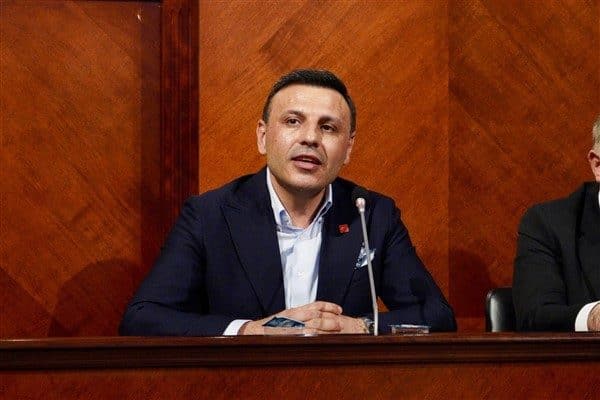 Çelik, konuya ilişkin açıklamasında "CMK Madde 118’e göre: konutta, işyerinde