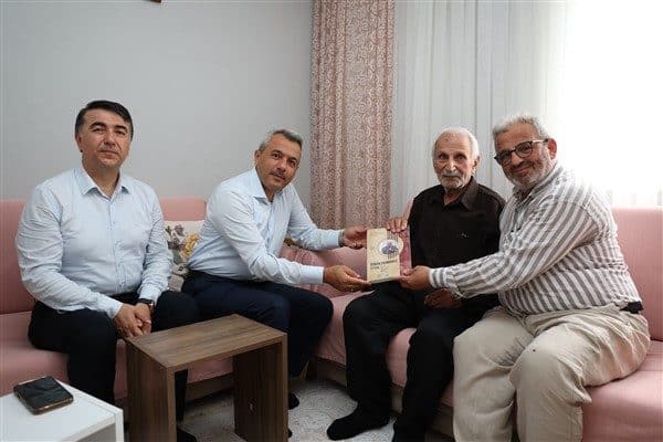 Cumhurbaşkanı Recep Tayyip Erdoğan tarafından ödüllendirilen ustaya, Rize Valiliği katkılarıyla