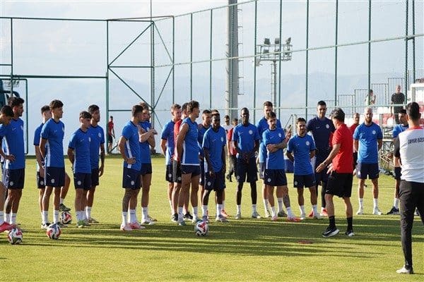 Palandöken yüksek irtifa kamp merkezi tesislerinde bugün saat 18.00’de başlayan