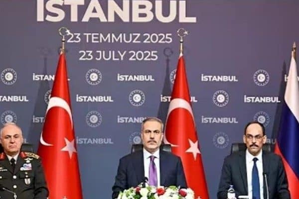 Görüşme, ABD Başkanı Donald Trump'ın Moskova'ya barış yapması için 50