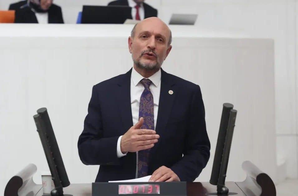 Saadet Partisi Genel Başkan Yardımcısı ve Bursa Milletvekili Mehmet Atmaca,