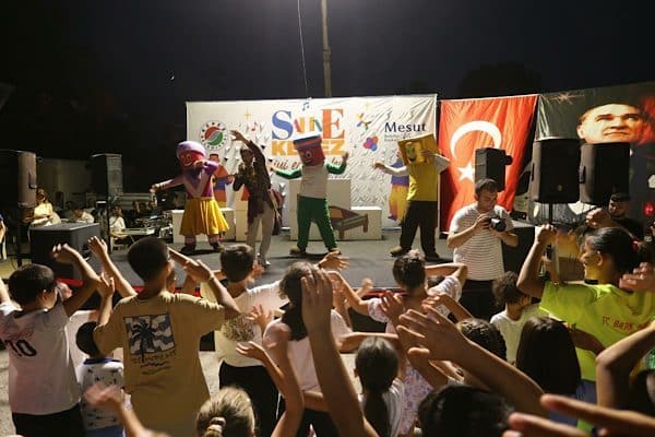 Kepez Belediyesi tarafından yürütülen “Sahne Kepez” etkinlikleri kapsamında, Duraliler Mahallesi’nde
