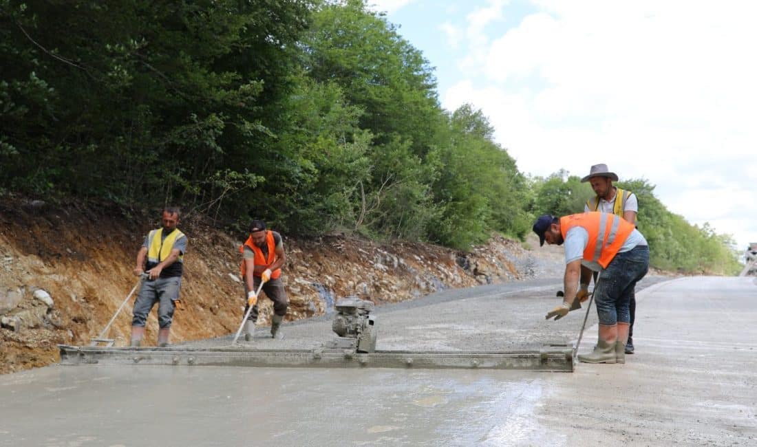 Samsun Büyükşehir Belediyesi 17 ilçede yol yapım, bakım ve onarım