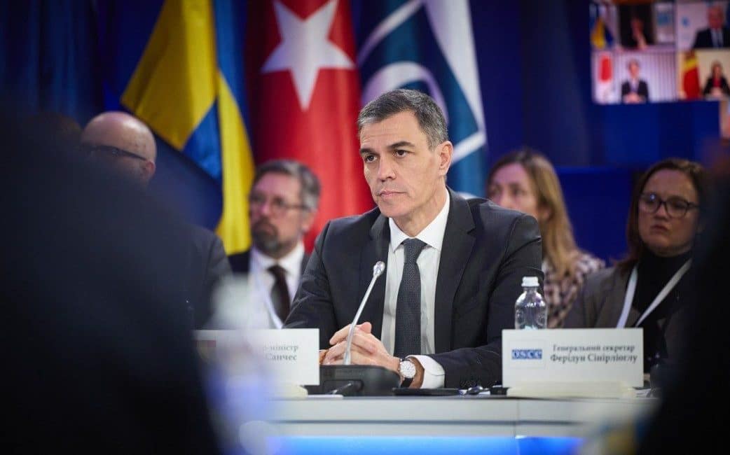 Sanchez, uzun yıllar boyunca İspanya’nın kendi vatandaşlarının yurt dışına çalışmak