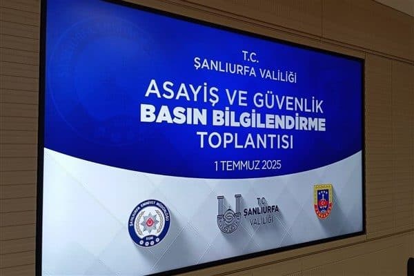 Şanlıurfa Valiliği Haziran ayı asayiş toplantısı, Şanlıurfa Valiliği toplantı salonunda