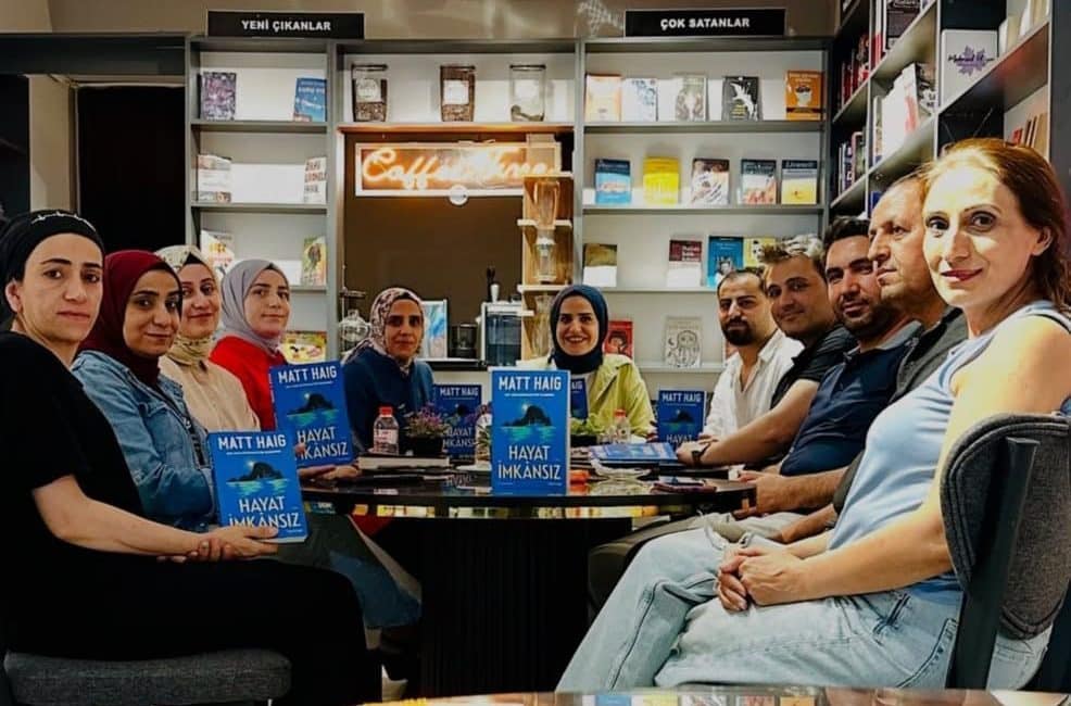 Topluluğun kurucusu Emine Sevgin öncülüğünde düzenlenen kitap söyleşisinde, Matt Haig’in