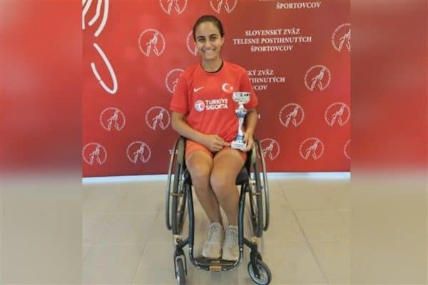 Valilikten yapılan açıklamada “Güney Afrika’da düzenlenen Uluslararası ITFFS Johannesburg Turnuvası’nda
