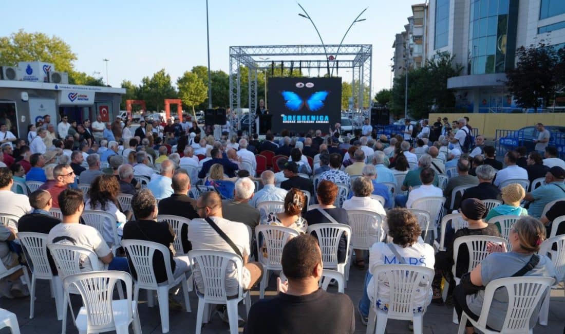 Kartal Meydanı’nda bulunan, Gürcü heykel sanatçısı Jhon Gogaberishvili tarafından yapılan