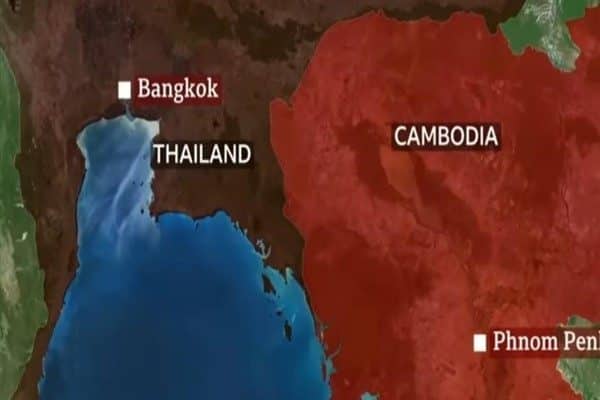 Tayland ordusu, Kamboçya'nın sınırın Tayland tarafındaki çeşitli bölgelere saldırılar düzenlediğini
