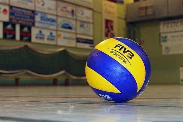 Arnavutluk ve Kosova'nın ortaklaşa organize ettiği Avrupa Şampiyonası altıncı maçında, 16