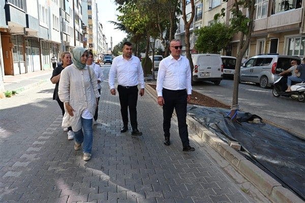 Karacabey Belediyesi, kent estetiğini artırmaya yönelik çalışmaları kapsamında Ulucami ve