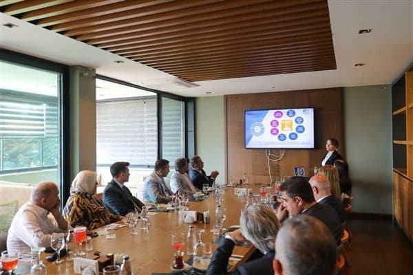 UNESCO Türkiye Milli Komisyonu Başkanı Prof. Dr. M. Öcal Oğuz,
