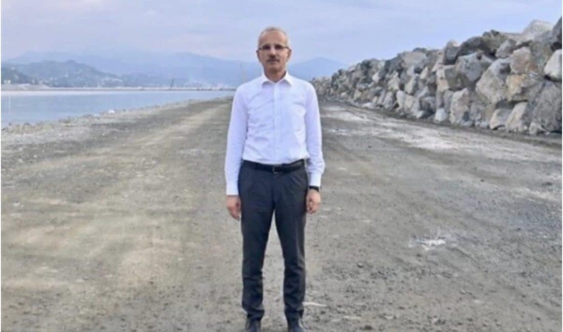 Bakan Uraloğlu, Sabuncubeli Tüneli'nin hizmete girmesiyle İzmir ile Manisa arasındaki
