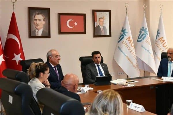 Munzur Üniversitesi ev sahipliğinde gerçekleştirilen toplantıda, 15 Temmuz Demokrasi ve
