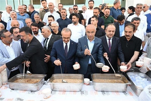 Programa Vali Yavuz’un yanı sıra; Malatya Milletvekili Veli Ağbaba, Büyükşehir