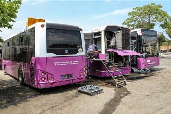 Edremit ilçesinde yaklaşık 3 bin metrekarelik alan üzerinde kurulu olan