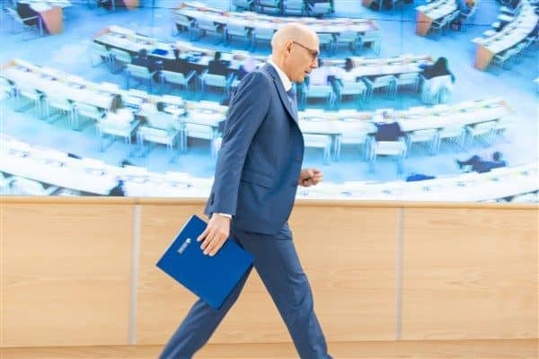 BM İnsan Hakları Yüksek Komiseri Türk, Estonya, Finlandiya, Letonya, Litvanya, Polonya