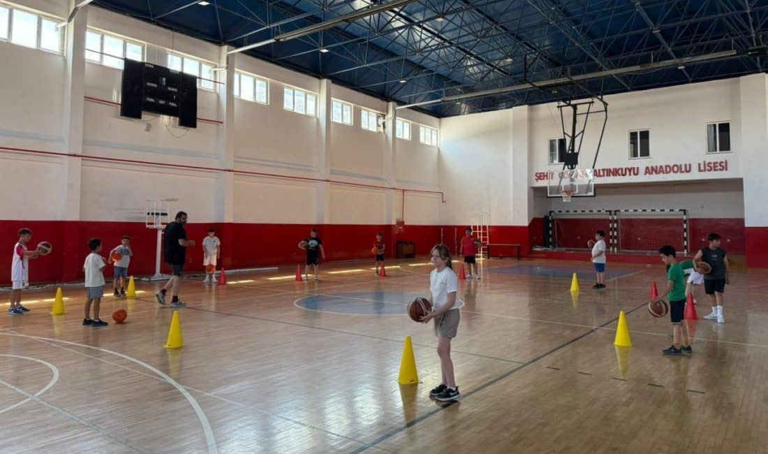Kent genelindeki genç yetenekleri bir araya getiren basketbol kursları, profesyonel