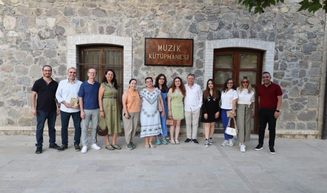 İzmir Büyükşehir Belediyesi’nin edebiyata ve yazmaya ilgi duyan yurttaşlar için