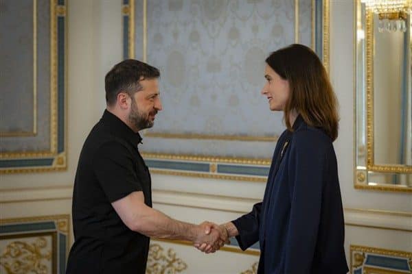 Ukrayna Devlet Başkanı Zelenski, İsviçre Ulusal Konseyi Başkanı Maja Riniker