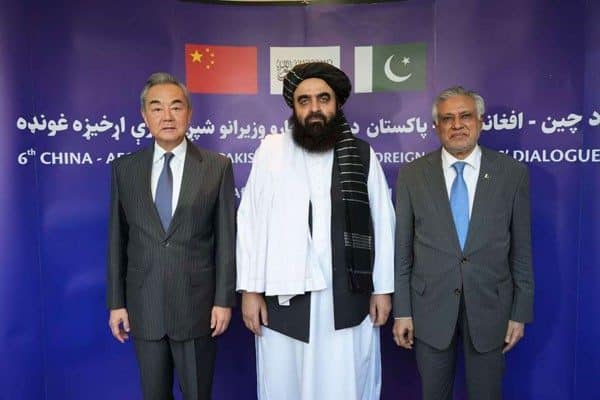Çin Dışişleri Bakanı Wang Yi, Afganistan Dışişleri Bakanı Amir Han